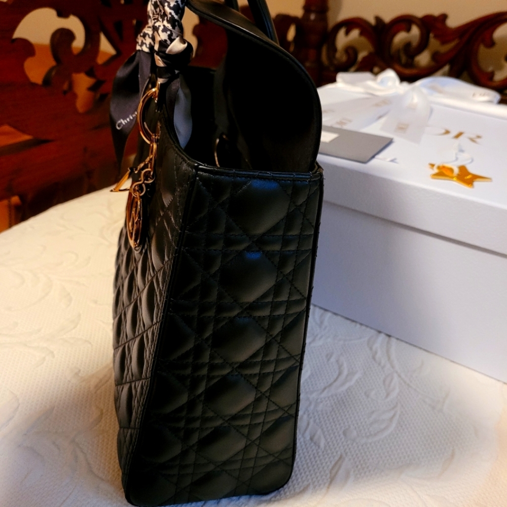Lady Dior Large Size. EUC - Picture 8 of 17